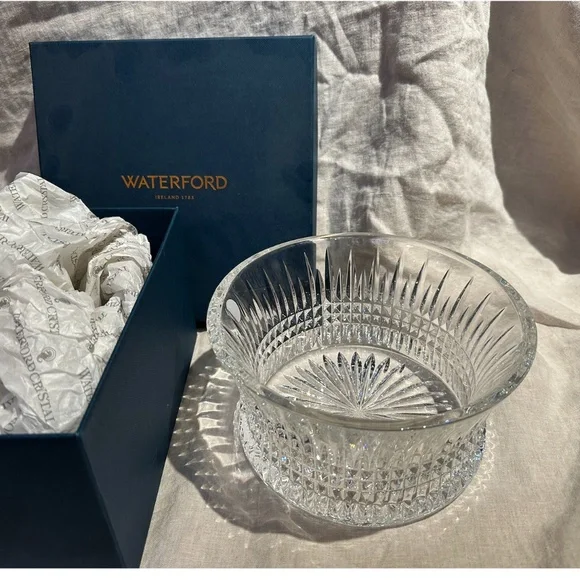 Waterford Lismore Diamond Crystal Bowl with Original Box and Packaging - Picture 2 of 5